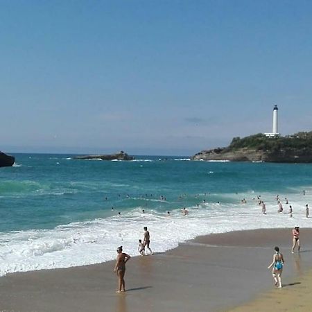 Petit Appartement Douillet Tres Bien Situe Biarritz Exterior photo