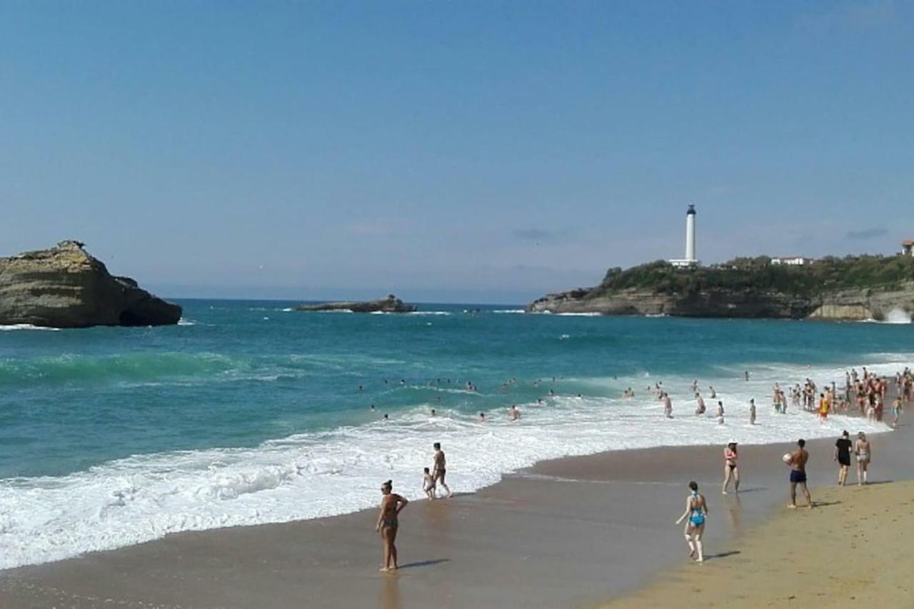 Petit Appartement Douillet Tres Bien Situe Biarritz Exterior photo