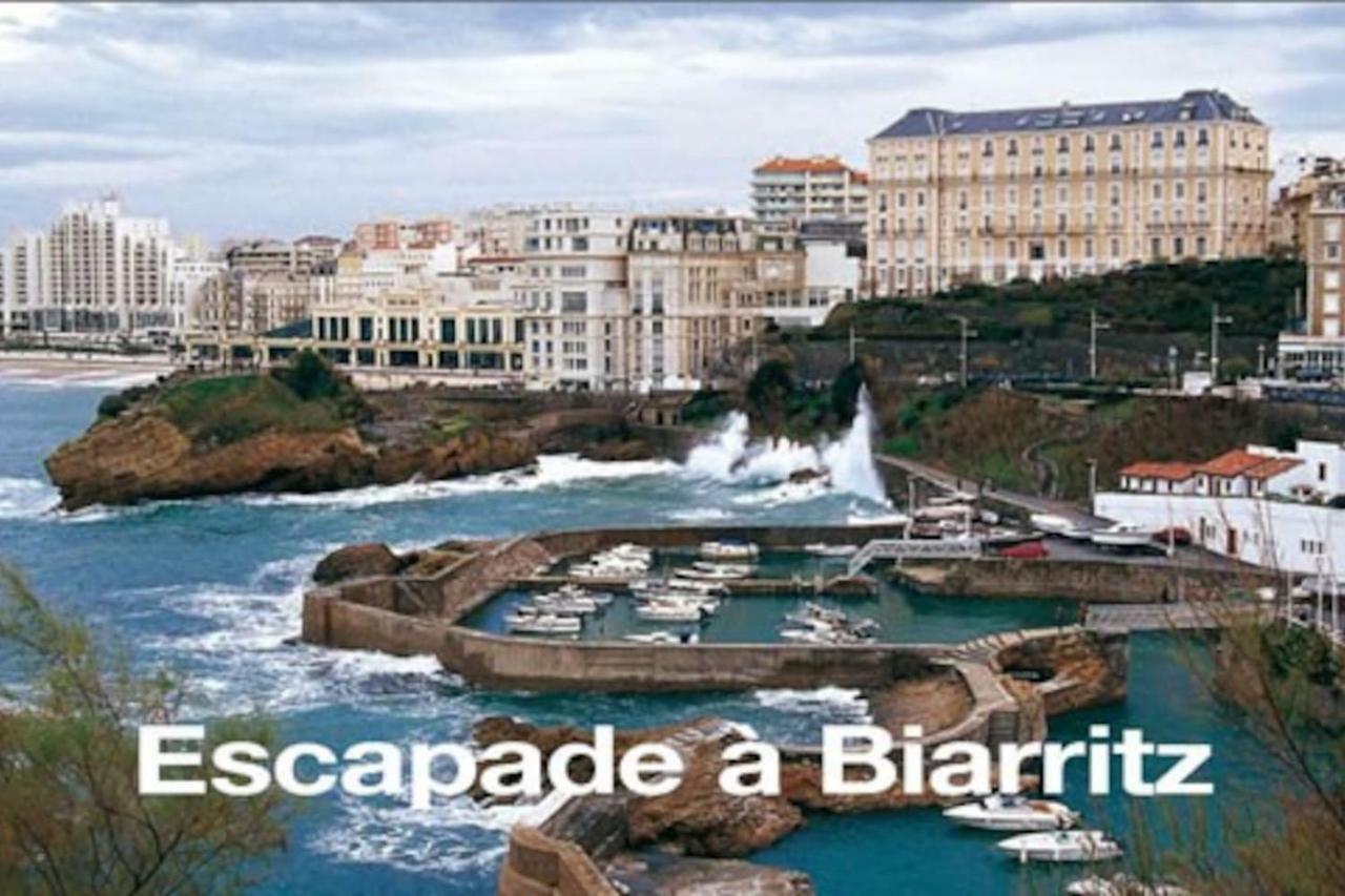 Petit Appartement Douillet Tres Bien Situe Biarritz Exterior photo